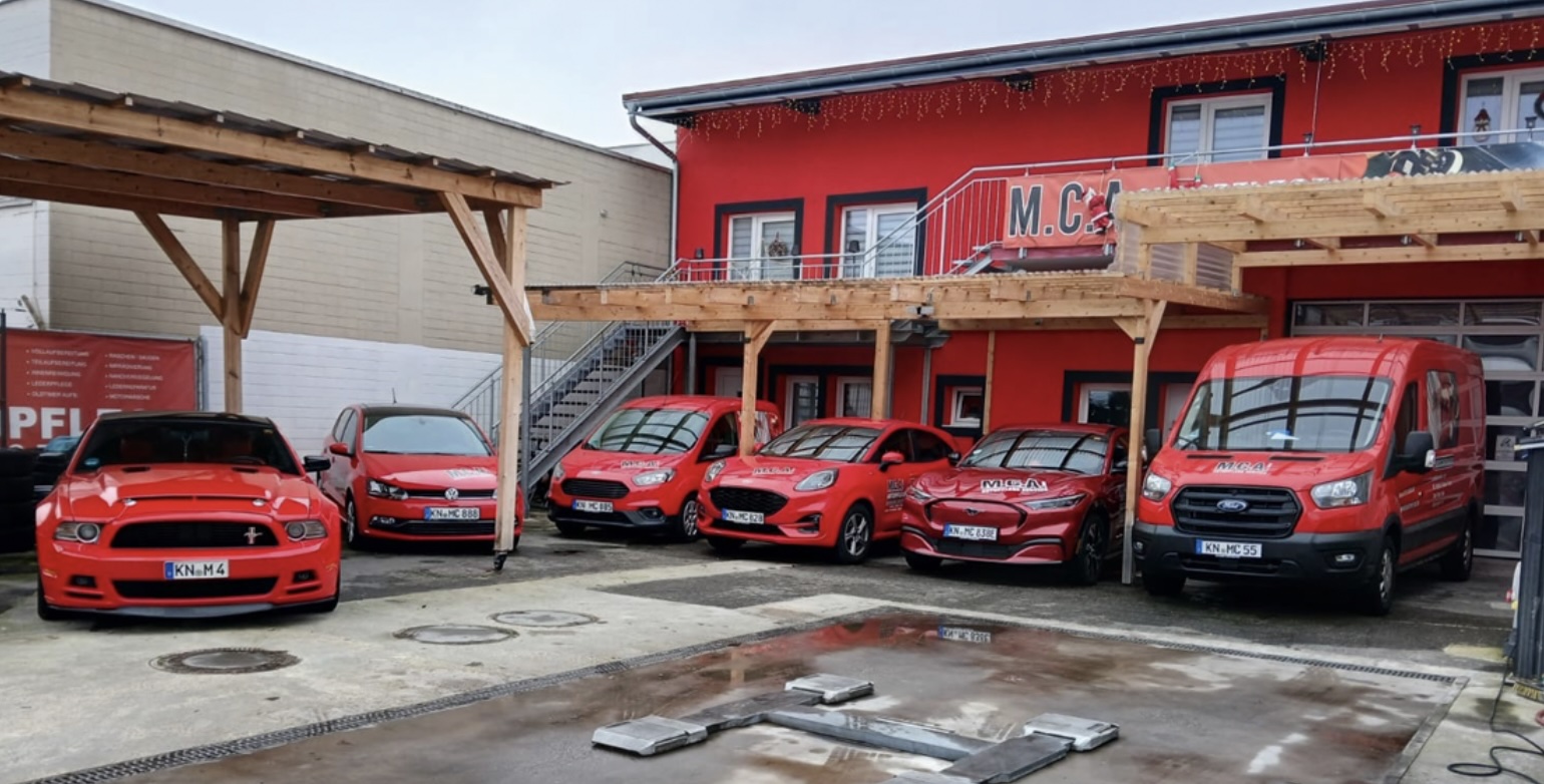 Detail: Türgriffe / Einstiege